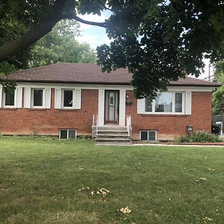 Cozy 3 Room Bungalow In Midtown Toronto Dış mekan fotoğraf